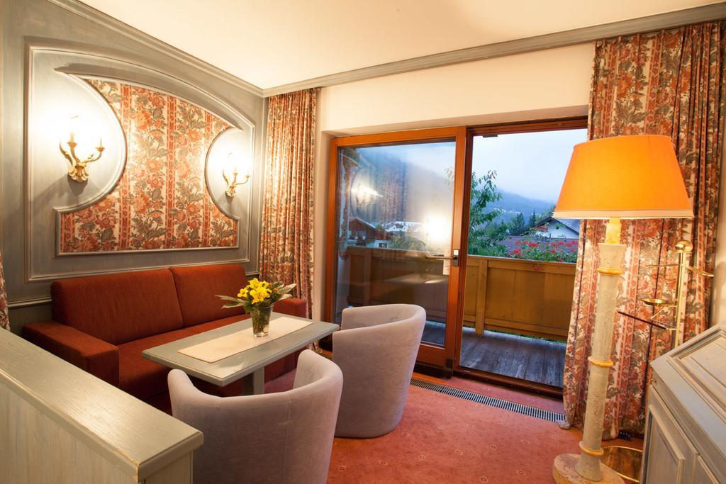 Hotel Donnerhof フルプメス エクステリア 写真